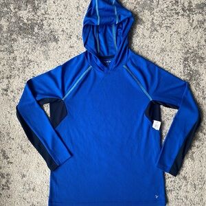 Old Navy Go-Dry Cool Mesh Hooded Long-Sleeve T-Shirt